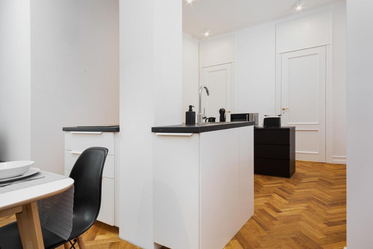 Hoza 35 By Homeprime Warsaw Exterior photo